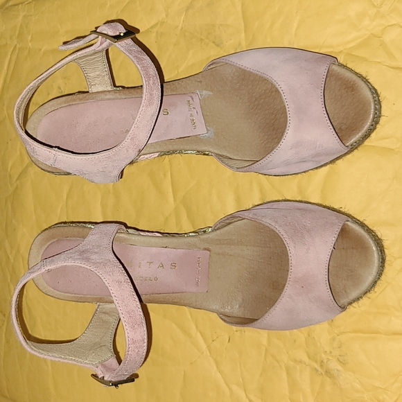 Paloma Barcelo Wedges - Picture 1 of 8